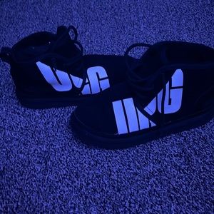 Ugg neumel chopd black size 6
